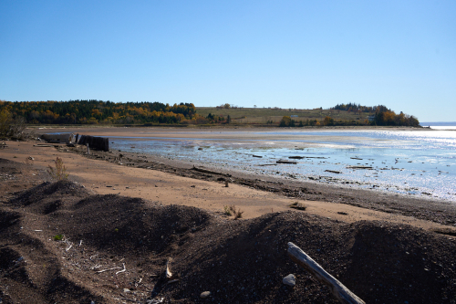 Saison,Automne,Eau,Plage,Résidentiel,Logement modeste,Marais,Propriété en bordure d'eau,Lieu,Chemin Victorien,Jour,Temps